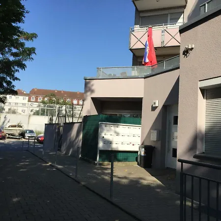 Central Messe Apartment *
